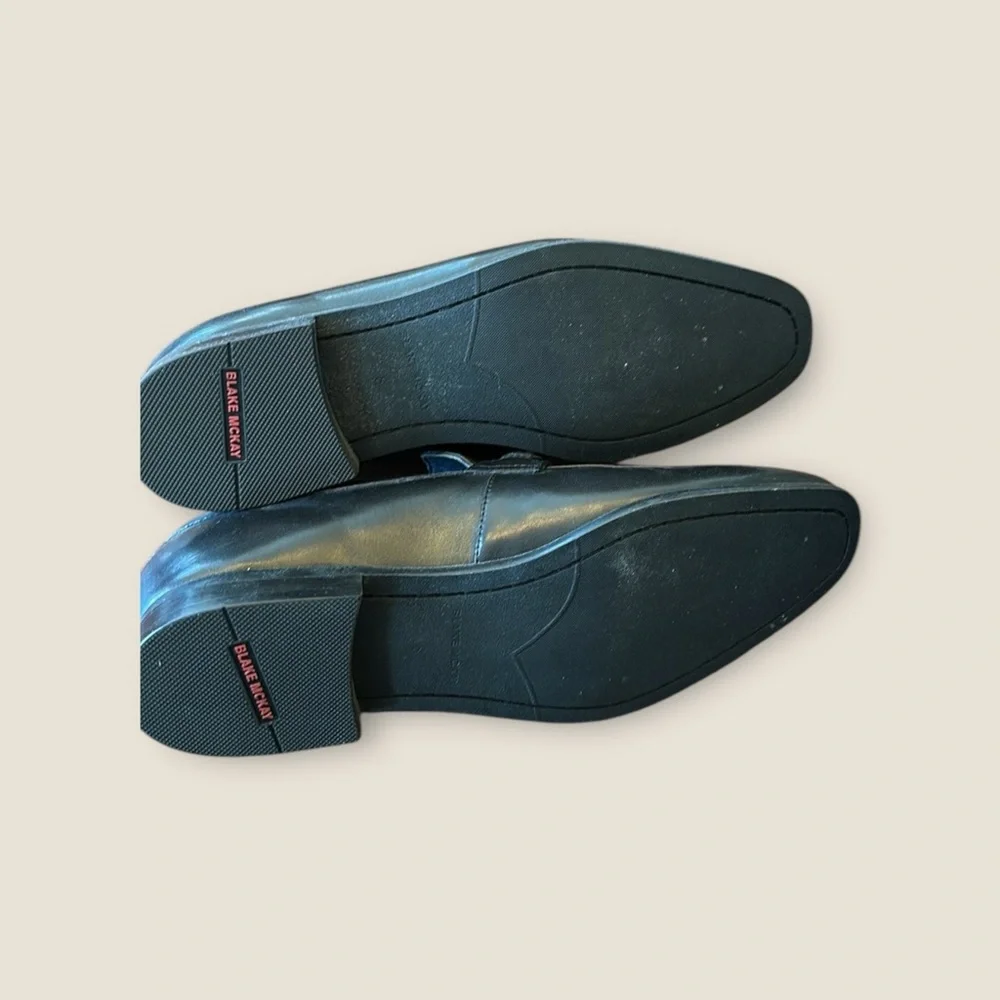 Blake McKay NWB size‎ 8 black Savine loafers
